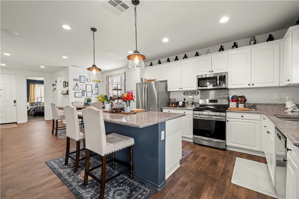 Additional image 3 of 13254 Homeland Street, Victorville, CA 92392