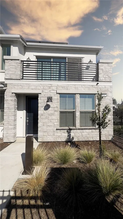 Property image for 554 W Mahogany Lane, Clovis, CA 93611