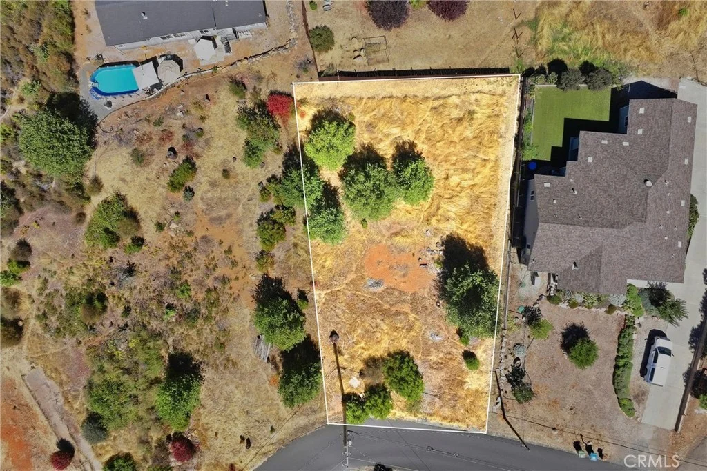 15374 Summit Boulevard, Cobb, CA 95426 photo 3