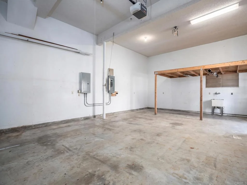 4670 Pescadero Avenue, San Diego, CA 92107