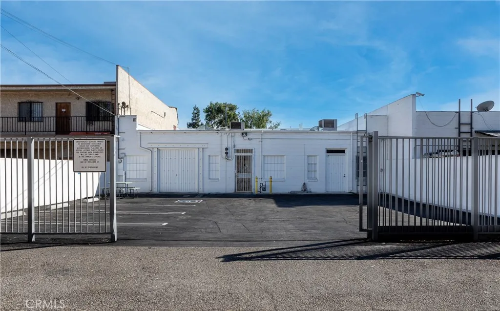 Additional image 17 of 2921 W Burbank Blvd, Burbank, CA 91505