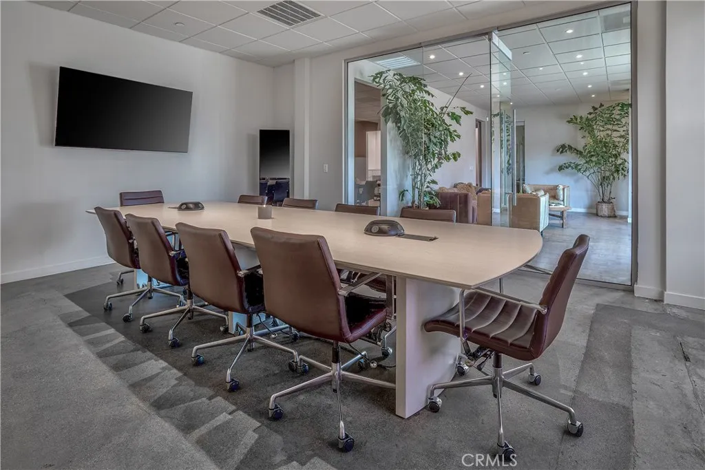 Additional image 21 of 2921 W Burbank Blvd, Burbank, CA 91505