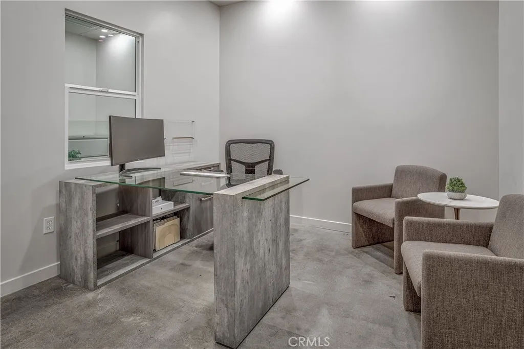 Additional image 12 of 2921 W Burbank Blvd, Burbank, CA 91505