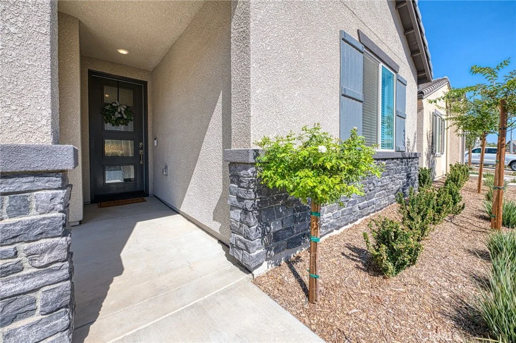 1523 Bloom Ln, Clovis, CA 93619 photo 3