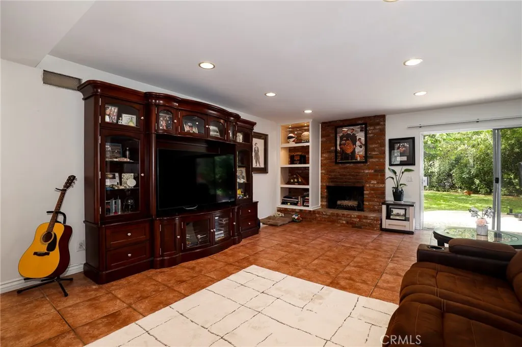 Additional image 6 of 233 Kanan Rd, Oak Park, CA 91377