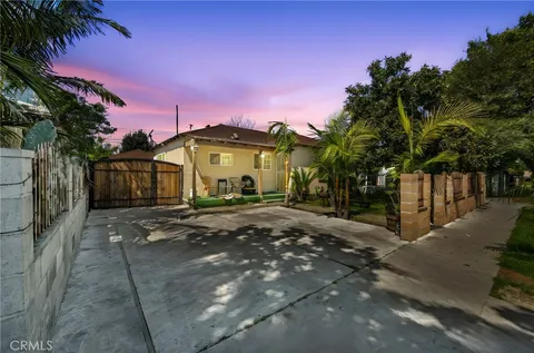 403 N Locust Avenue, Compton, CA 90221 - MLS#: SW25081349