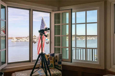 16118 Mariner Drive Unit 18, Huntington Beach, CA MLS: OC25079674