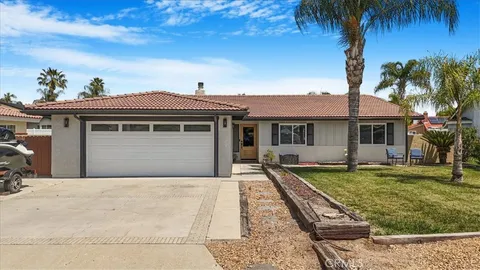 23662 Fair Weather Drive, Canyon Lake, CA MLS: SW25097149