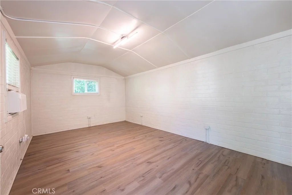 14734 Magnolia Boulevard, Sherman Oaks, CA 91403