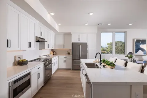 414 Main Street Unit 220, Huntington Beach, CA 92648 - MLS#: OC25009512