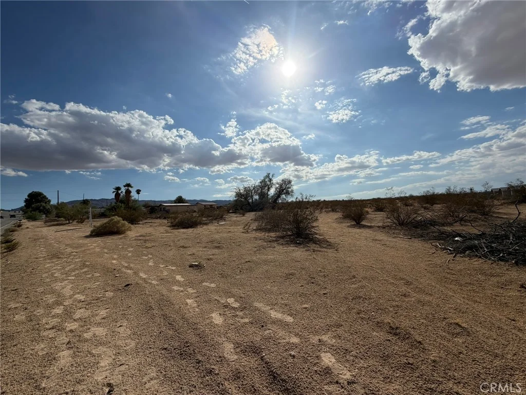 5266 Adobe Rd, 29 Palms, CA 92277