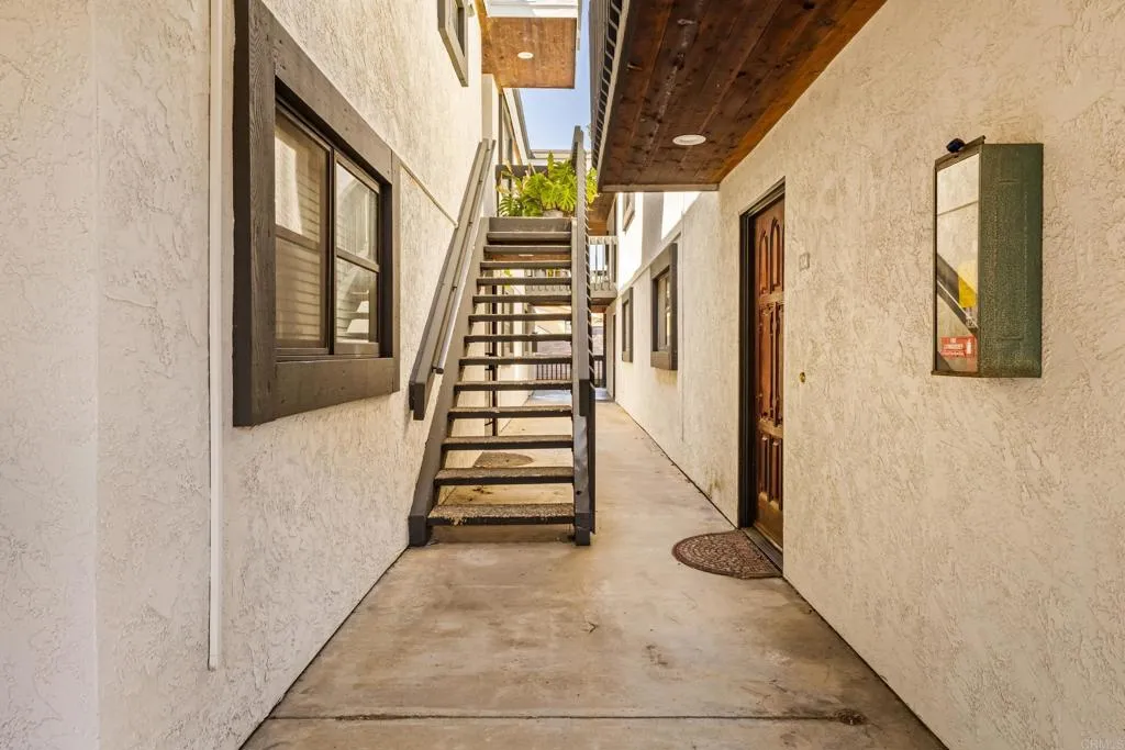 Additional image 52 of 4055 Falcon St Unit 202, San Diego, CA 92103