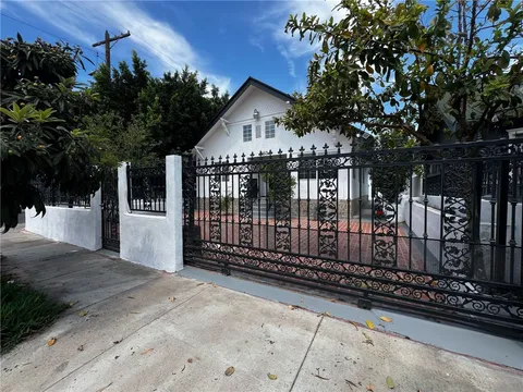 383 W 47th Street, Los Angeles, CA MLS: PW25089342