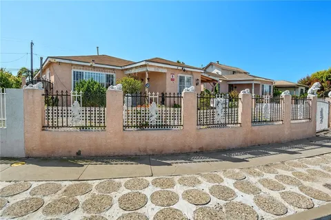 3830 W 118th Street, Hawthorne, CA 90250 - MLS#: PV25060392