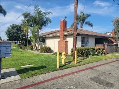 9166 Cerritos Avenue Unit 68, Anaheim, CA MLS: PW25083149
