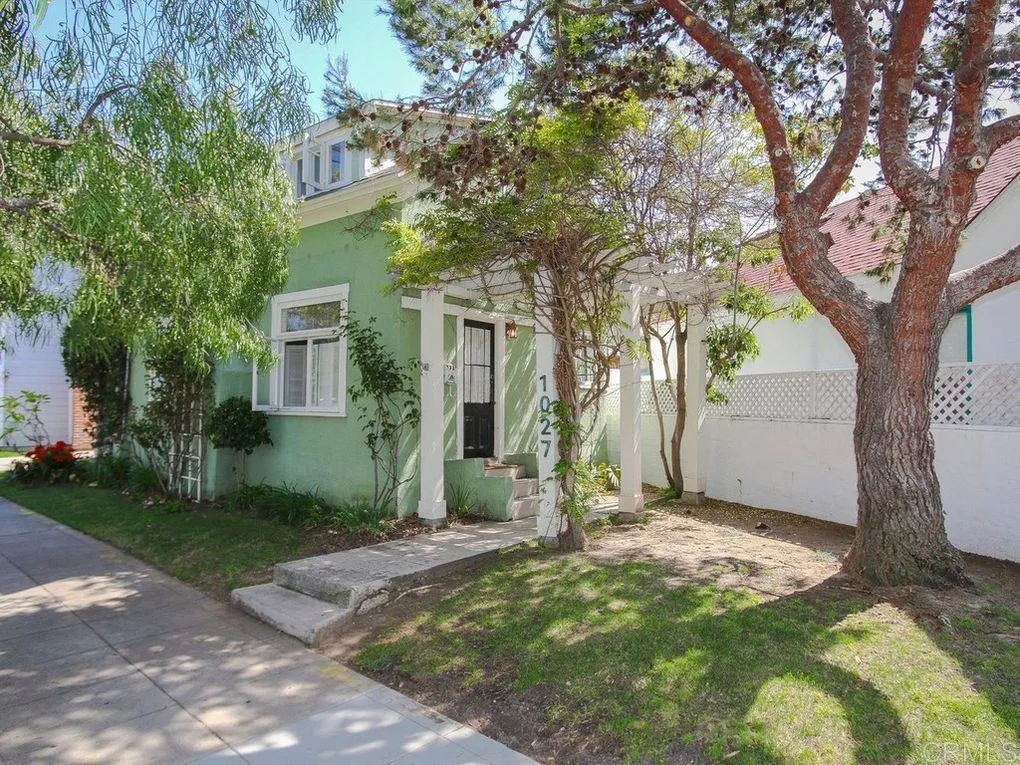 1027 Isabella Avenue, Coronado, CA 92118