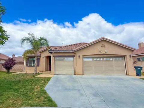 963 Silver Dust Trail, Hemet, CA MLS: PTP2503051