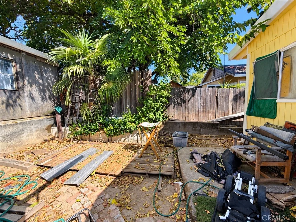 570 6th St, Lakeport, CA 95453