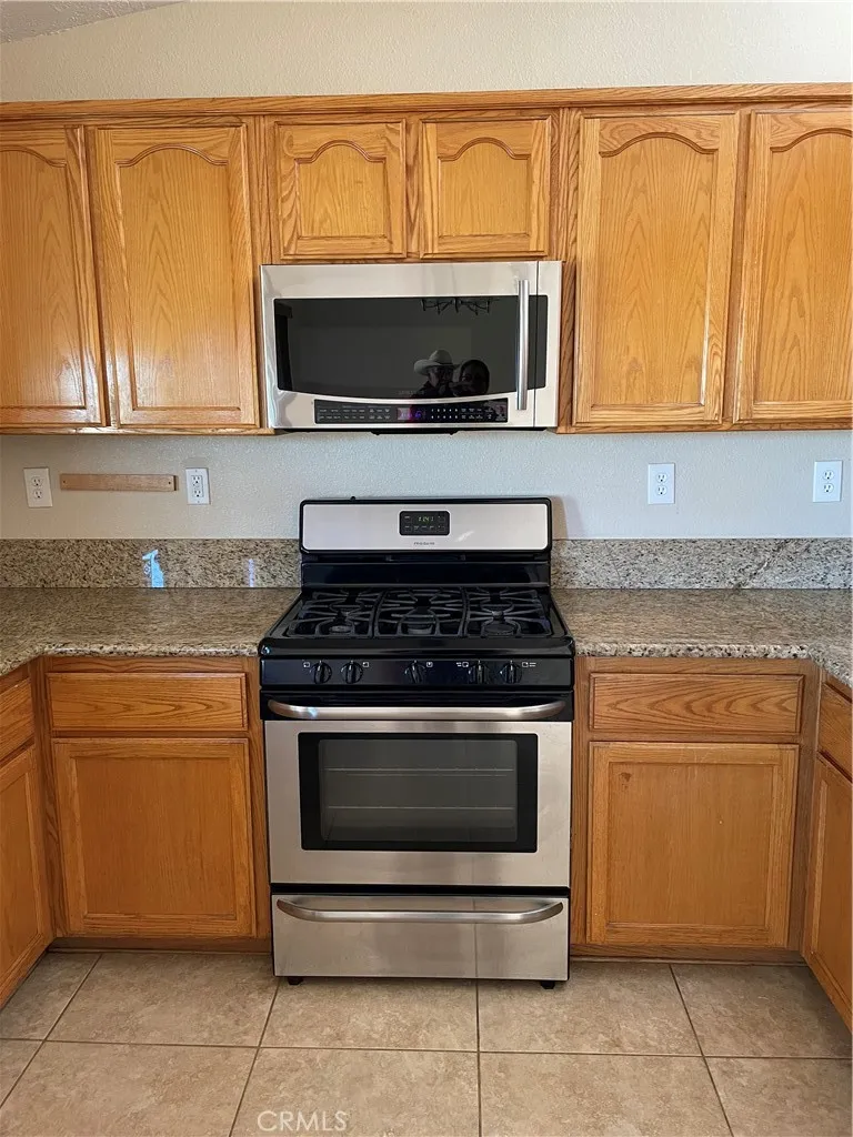 Additional image 18 of 21150 Lone Eagle Rd, Apple Valley, CA 92308