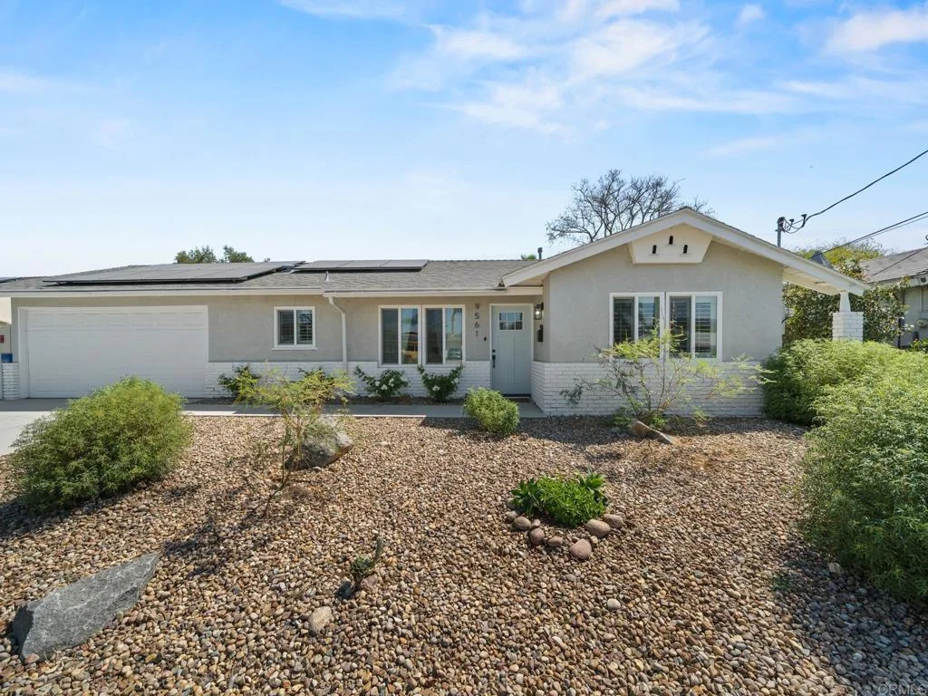 9561 Carlton Hills Boulevard, Santee, CA 92071