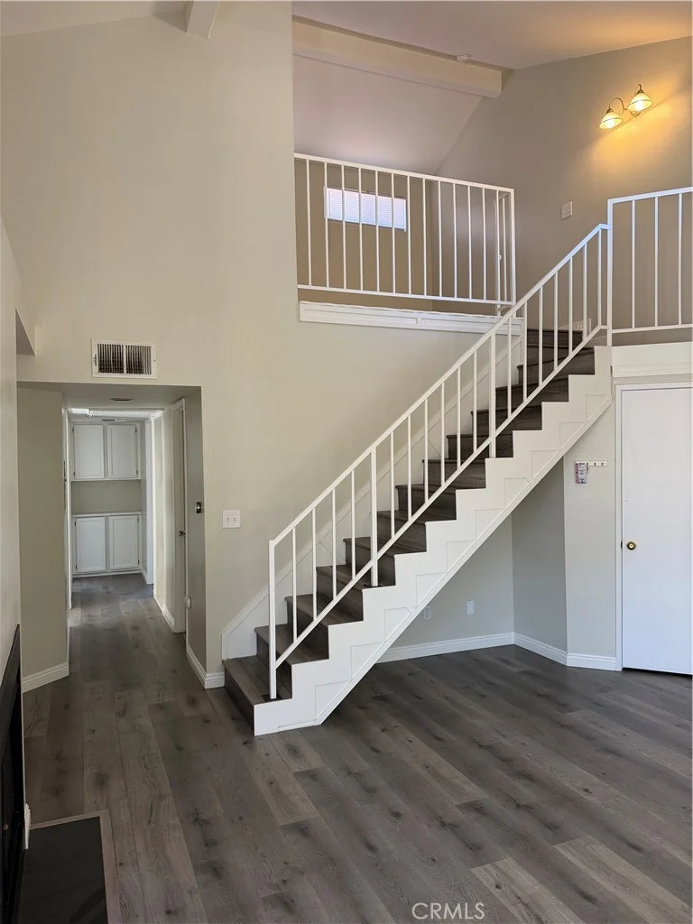 19814 Sandpiper Pl, Newhall, CA 91321