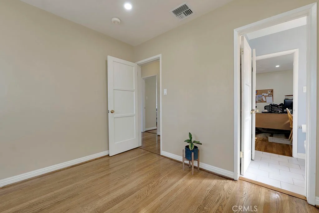 19858 Sherman Way, Winnetka, CA 91306