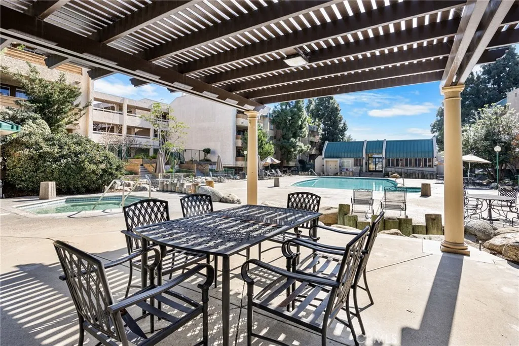 Additional image 32 of 12121 Centralia Street Unit 302, Lakewood, CA 90715