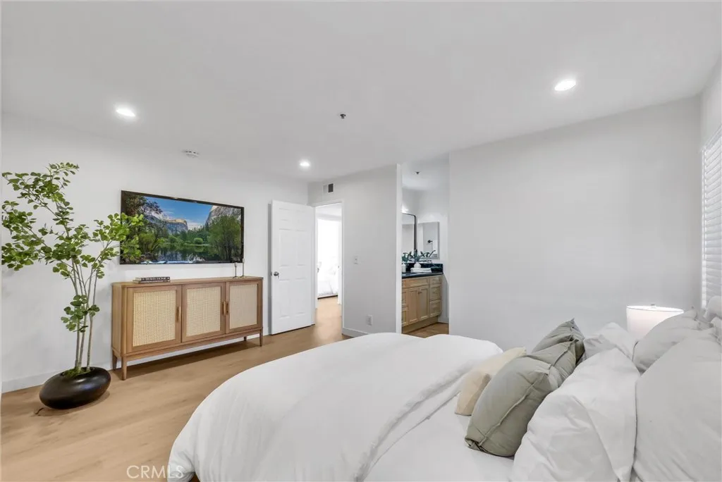 Additional image 40 of 12121 Centralia Street Unit 302, Lakewood, CA 90715