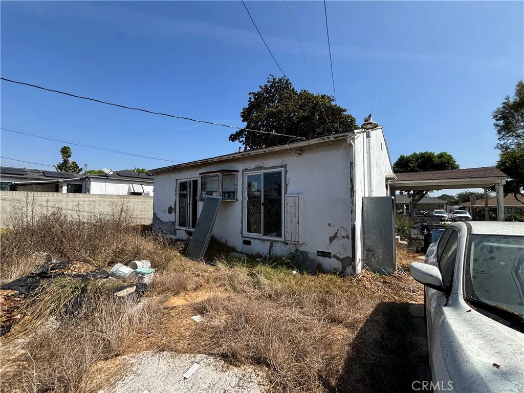 9805 S 4th Ave, Inglewood, CA 90305