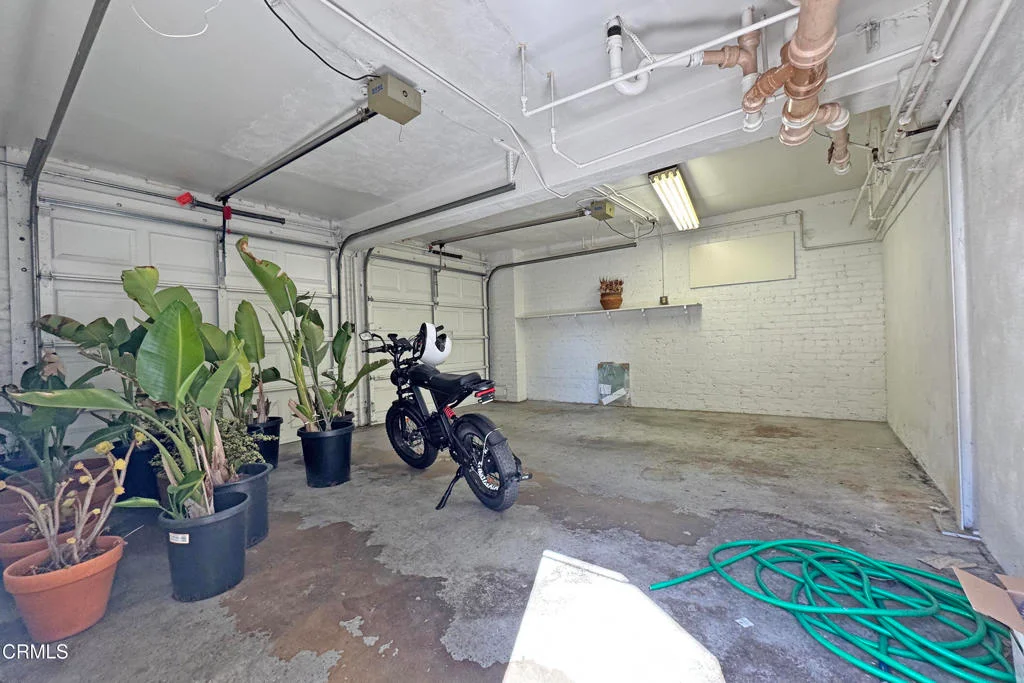 1615 E Washington Boulevard, Pasadena, CA 91104