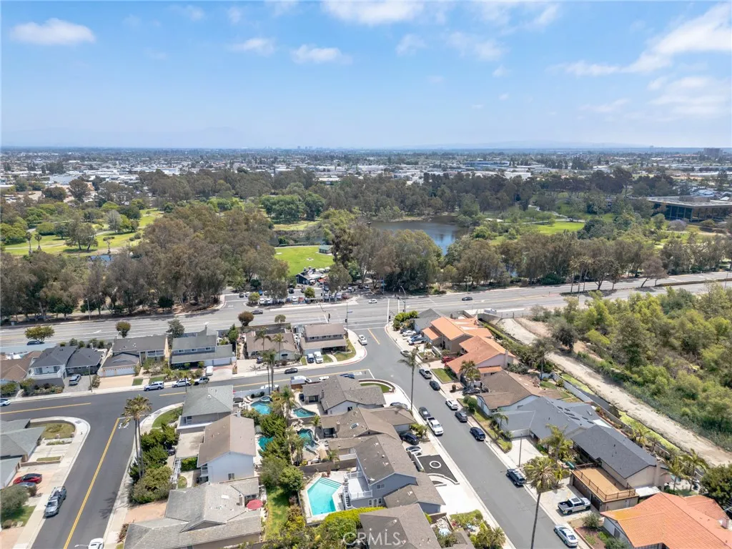 Additional image 15 of 6911 Rio Vista Dr, Huntington Beach, CA 92647