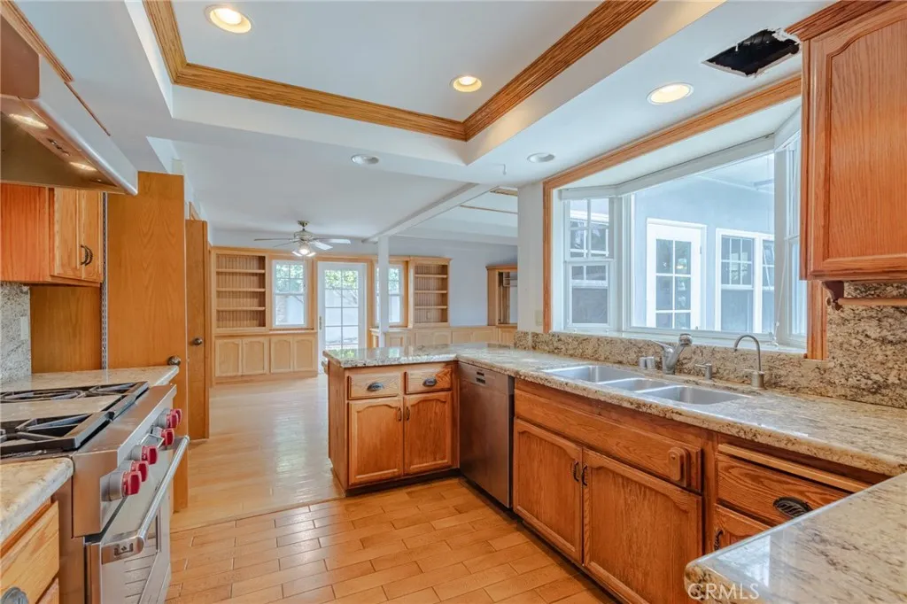 Additional image 38 of 6911 Rio Vista Dr, Huntington Beach, CA 92647