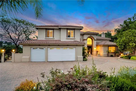 9420 Oak Leaf Drive, Chatsworth, CA MLS: SR25098069