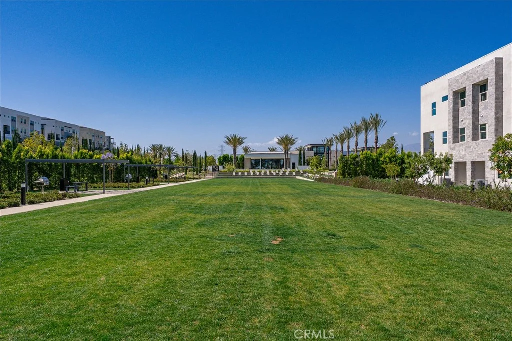 438 Sycamore Dr, Montebello, CA 90640