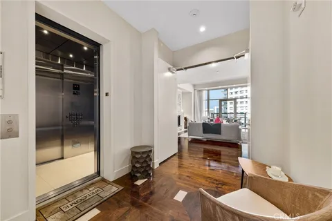 10776 Wilshire Boulevard Unit 901, Los Angeles, CA 90024 - MLS#: PW25016606