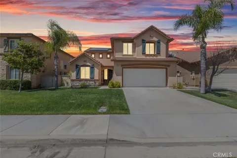 46123 Drymen Avenue, Temecula, CA MLS: SW25072871