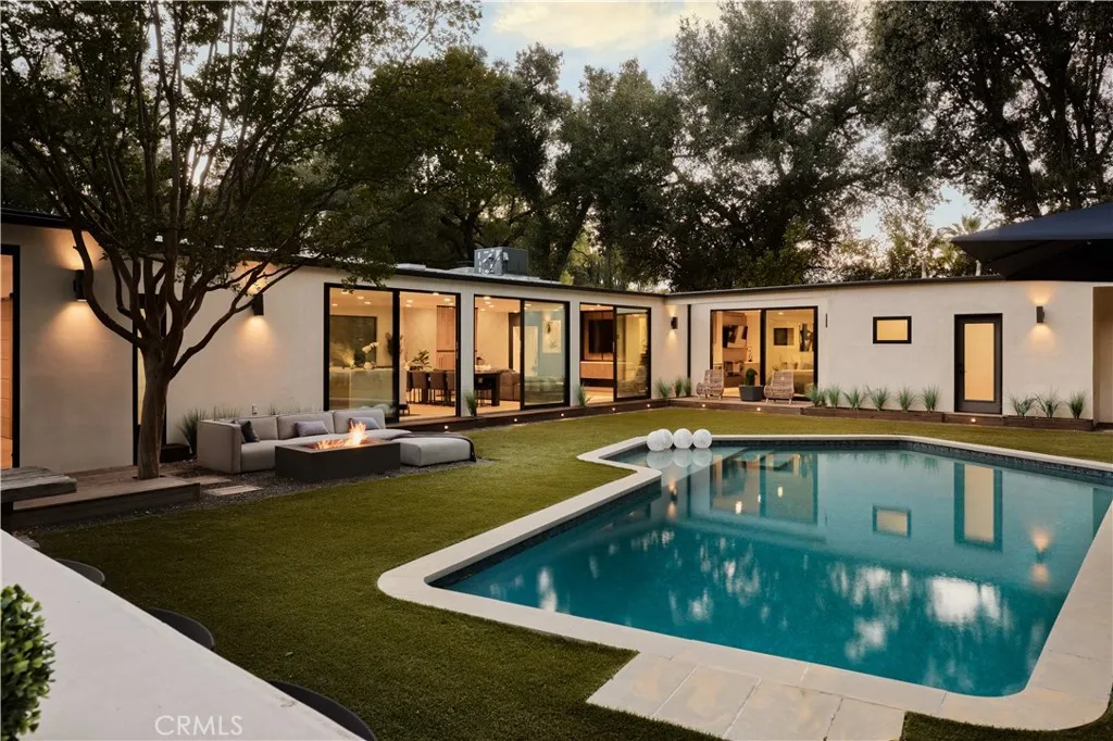 4472 Louise Avenue, Encino, CA 91316