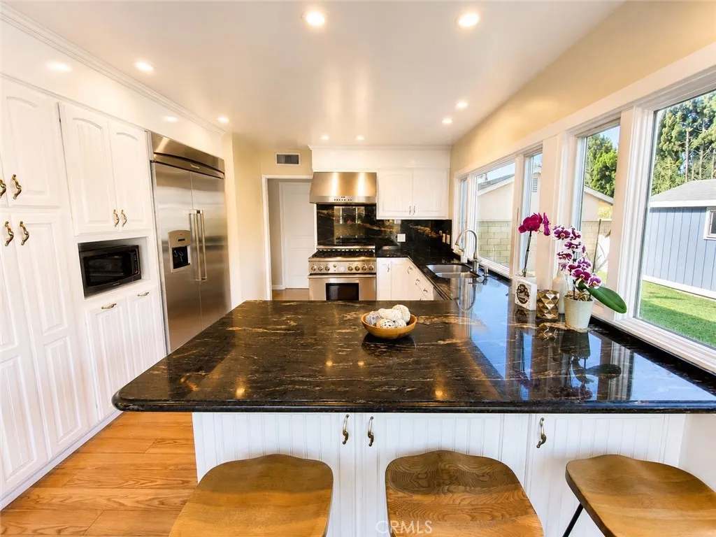 Additional image 5 of 17331 Chapparal Ln, Huntington Beach, CA 92649