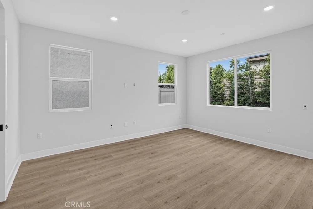 1021 E Overlook Drive, Orange, CA 92867 photo 4