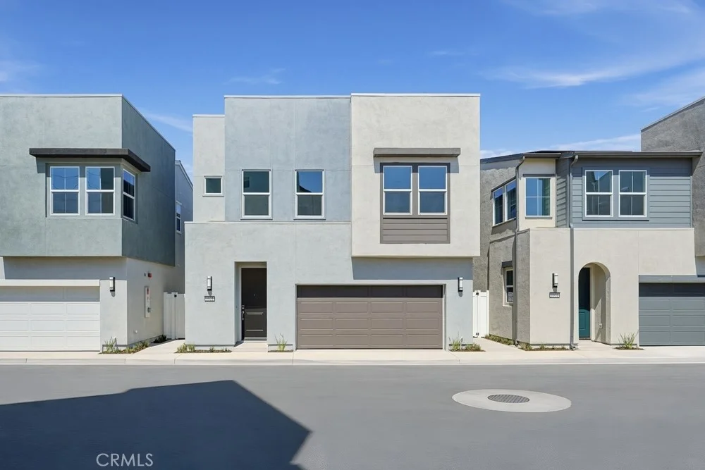 1021 E Overlook Drive, Orange, CA 92867 photo 2