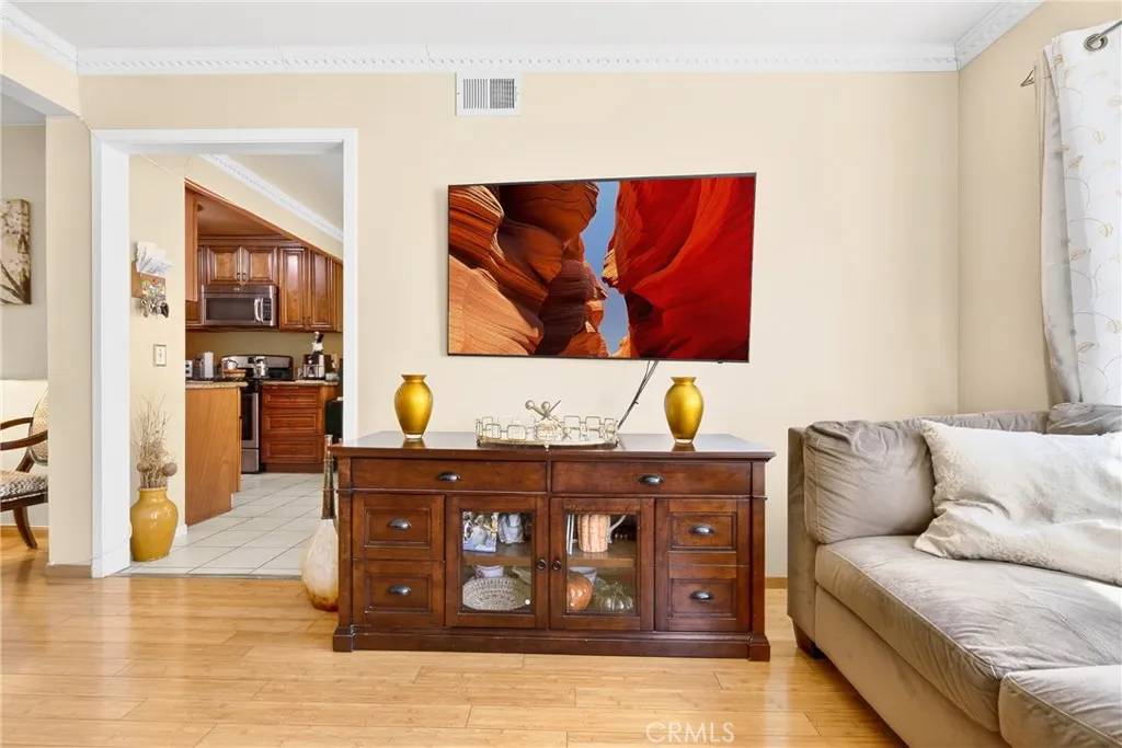 Additional image 6 of 12305 Runnymede Unit 1, North Hollywood, CA 91605