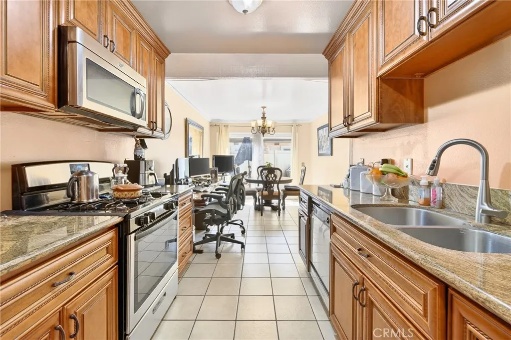 Additional image 7 of 12305 Runnymede Unit 1, North Hollywood, CA 91605