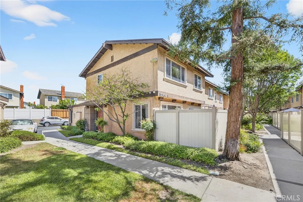 Additional image 2 of 12305 Runnymede Unit 1, North Hollywood, CA 91605