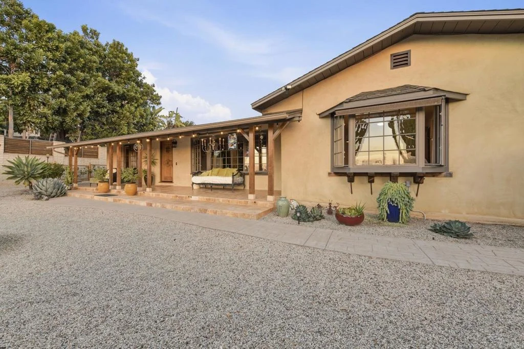 Address Not Available, Vista, CA 92084