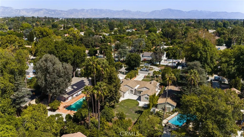 8847 White Oak Avenue, Sherwood Forest, CA 91325