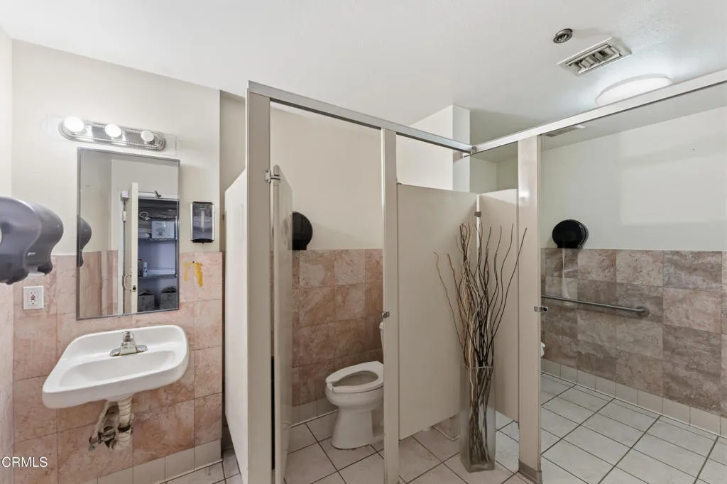 Additional image 33 of 583 E Main Street, Ventura, CA 93001