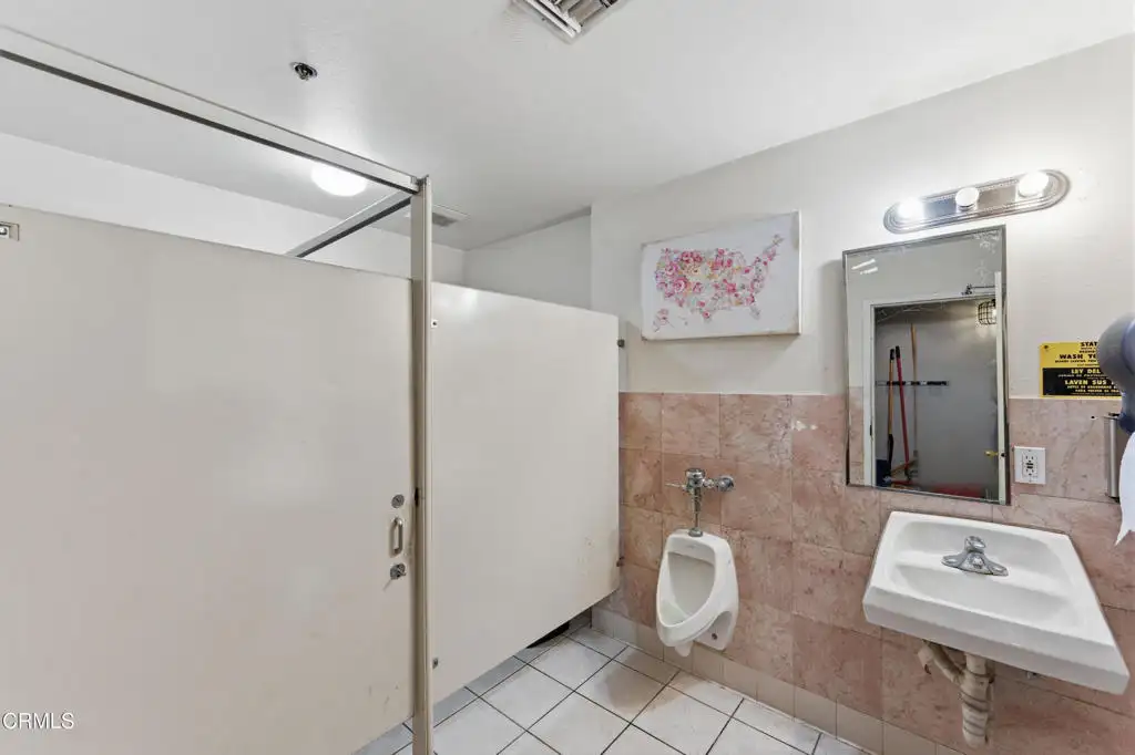 Additional image 34 of 583 E Main Street, Ventura, CA 93001