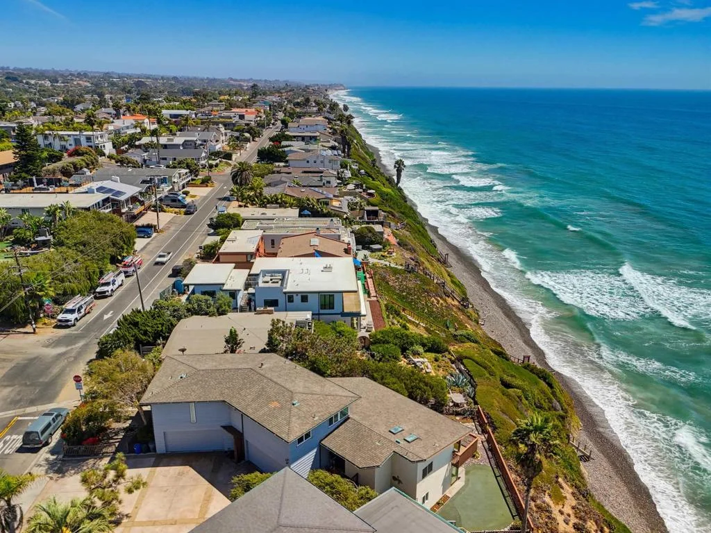 1660 Neptune Avenue, Encinitas, CA 92024