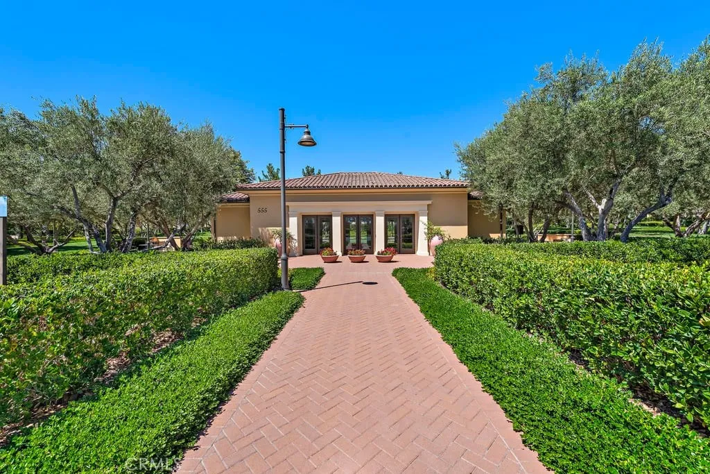 Additional image 37 of 68 Quarter Horse, Irvine, CA 92602
