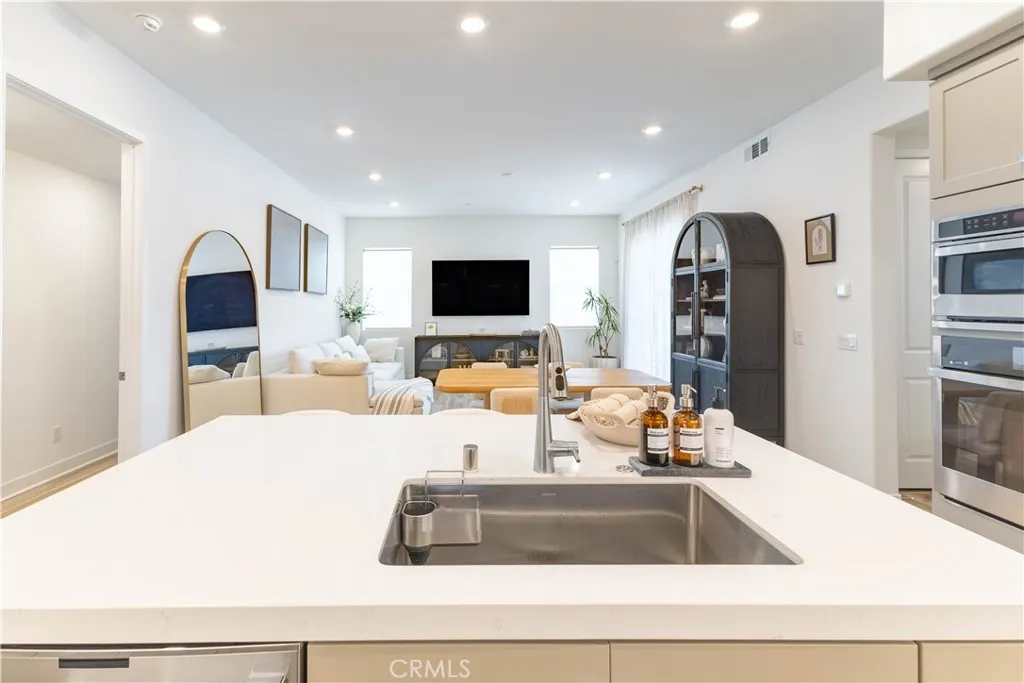 Additional image 53 of 147 Sash, Irvine, CA 92618